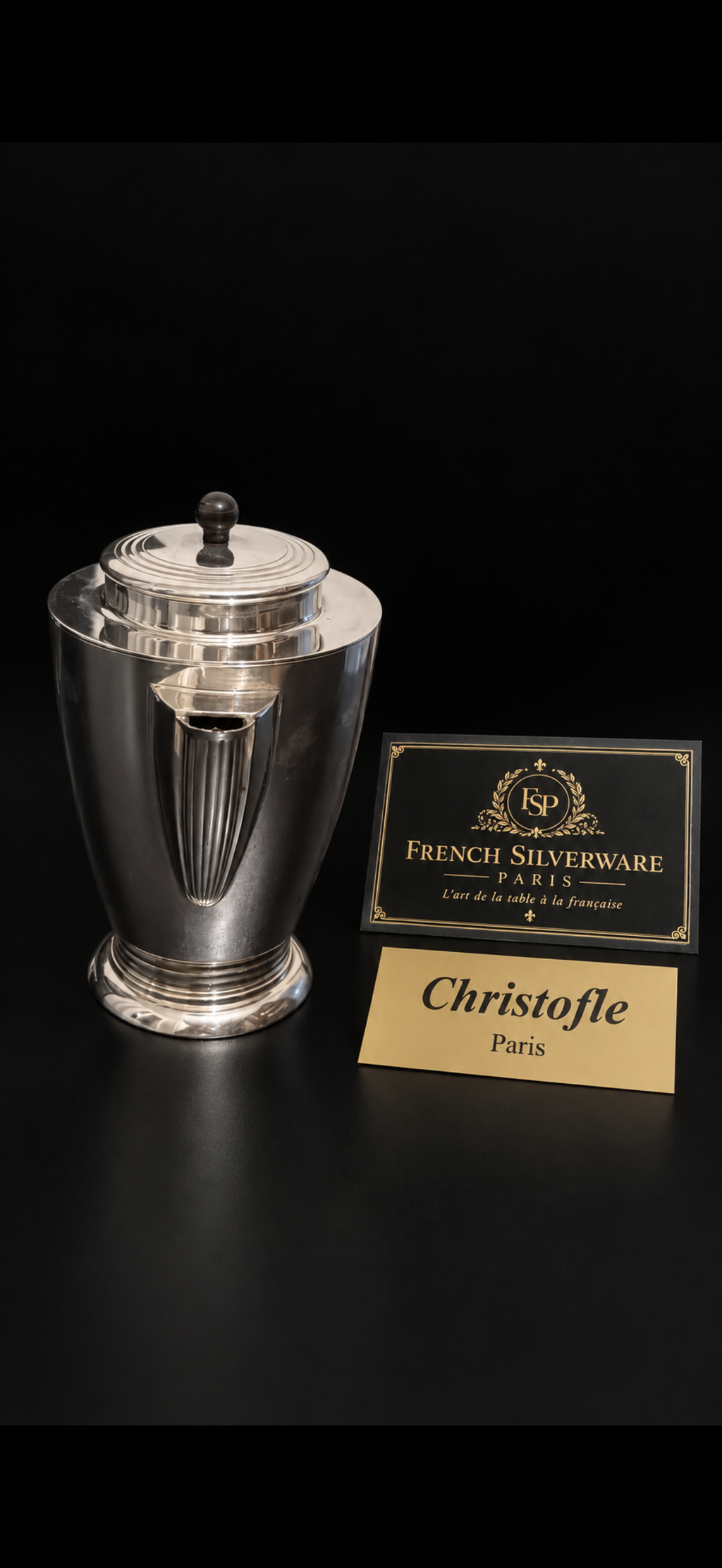 Verseuse Christofle Charleston, bec verseur à cannelures rayonnantes et piédouche à gradins