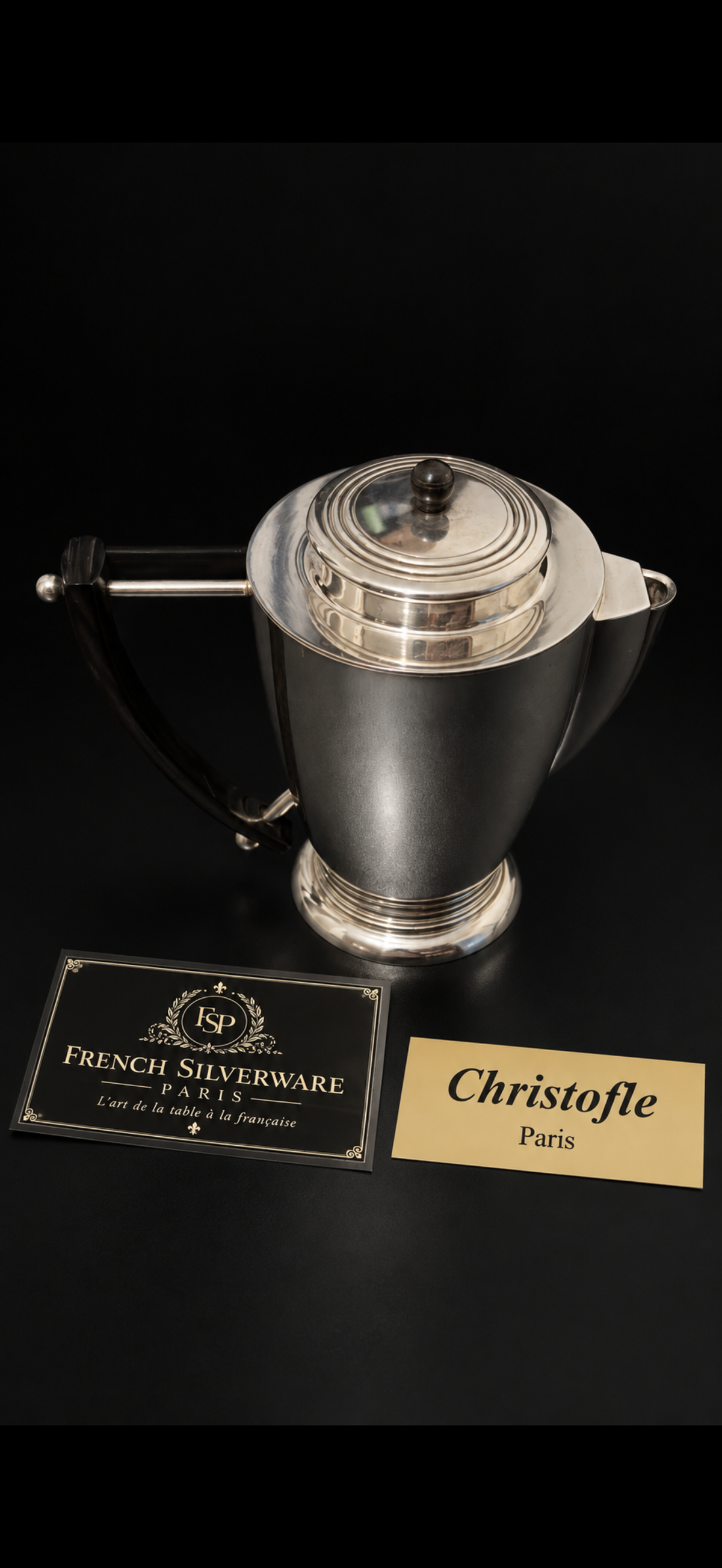 Verseuse Christofle Charleston, vue d'ensemble du côté opposé, bec verseur à droite