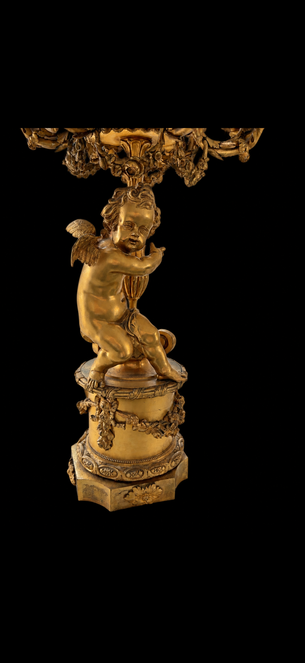 Paire de candélabres aux amours à sept lumières, bronze doré, XIXe siècle