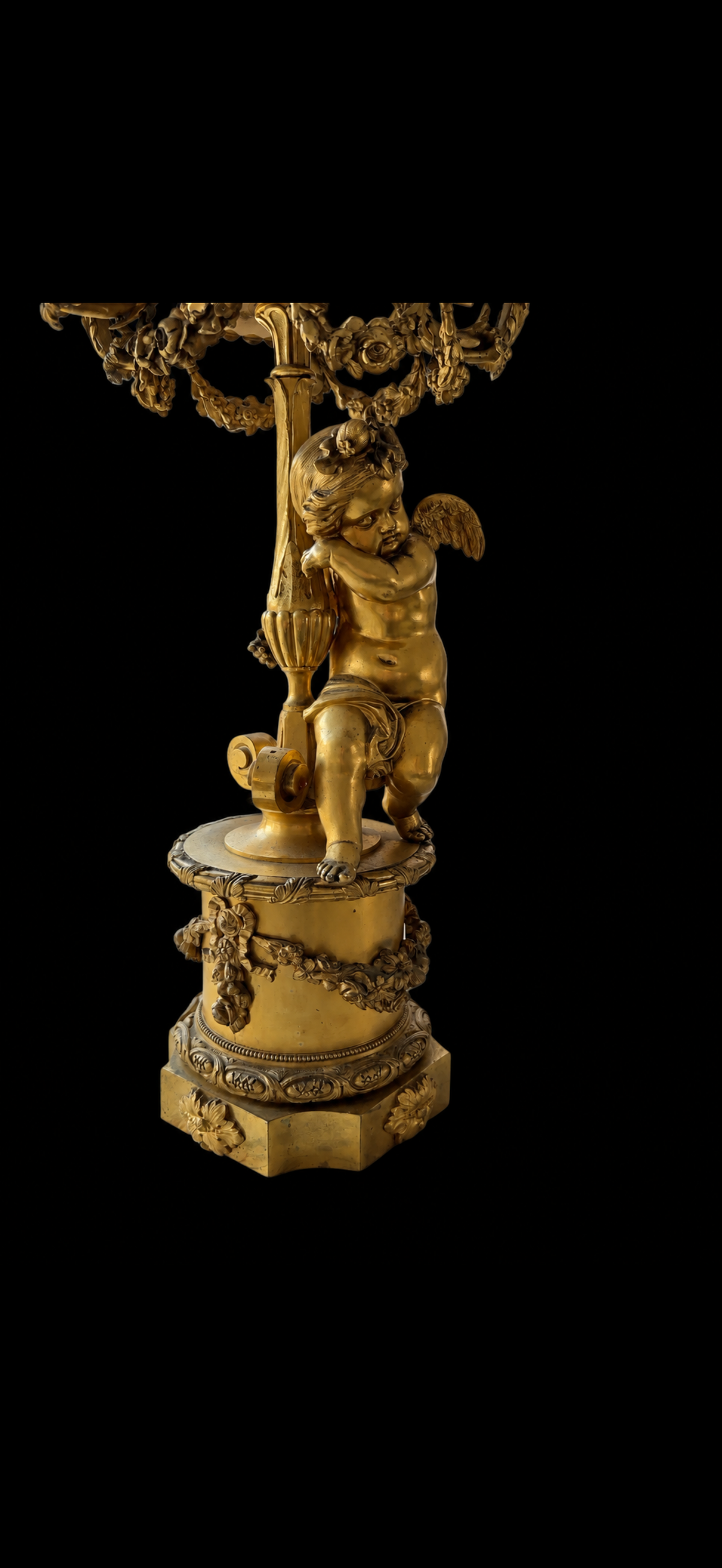 Paire de candélabres aux amours à sept lumières, bronze doré, XIXe siècle