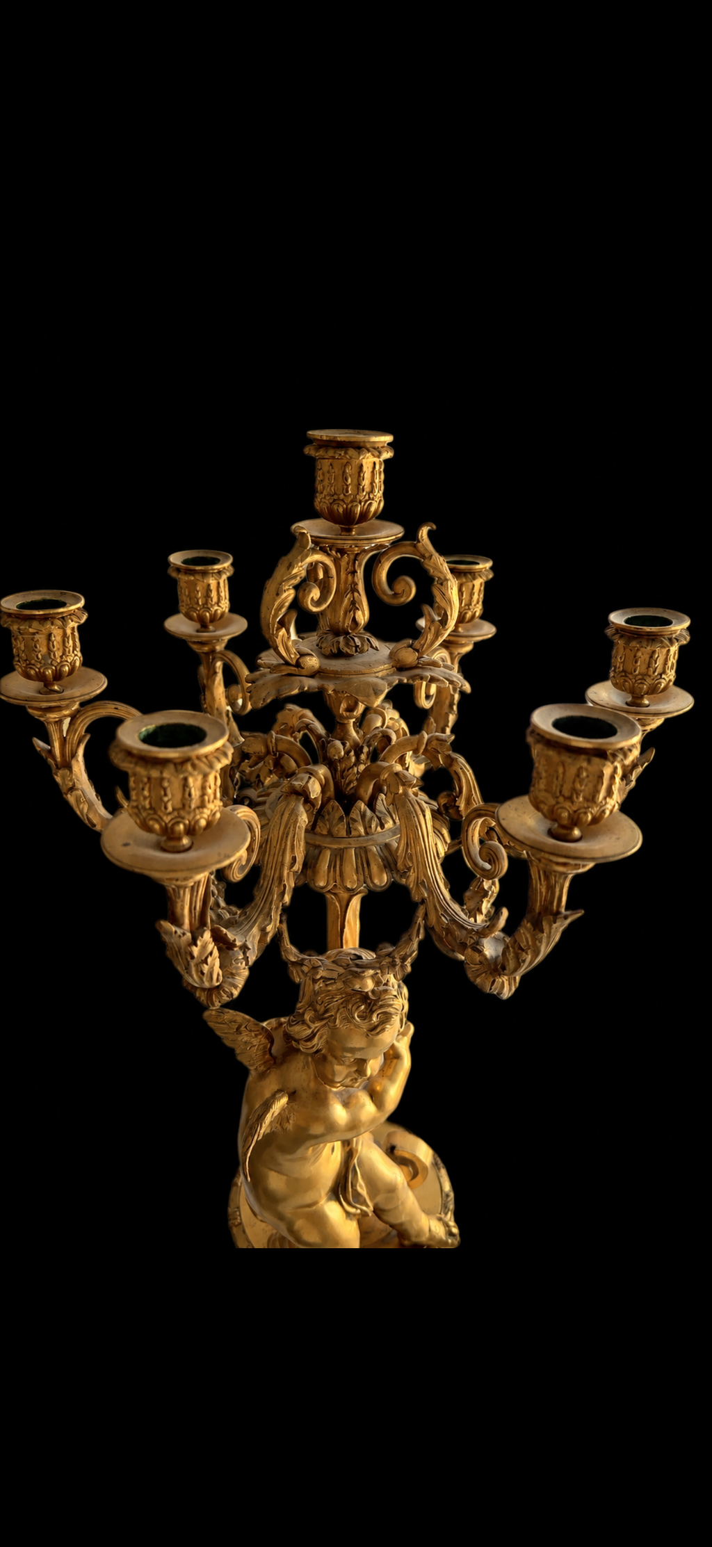 Paire de candélabres aux amours à sept lumières, bronze doré, XIXe siècle