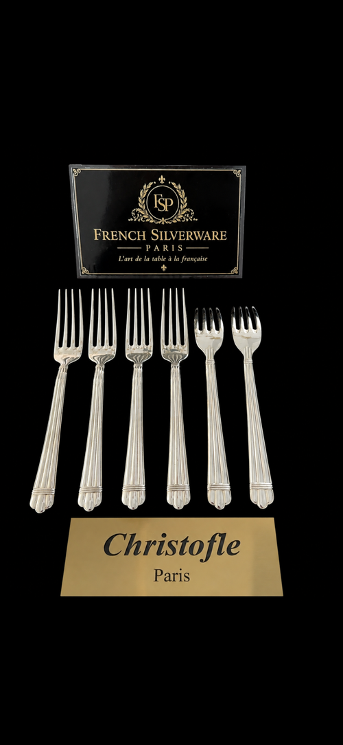 Fourchettes Christofle Aria, détail du motif végétal sur le manche
