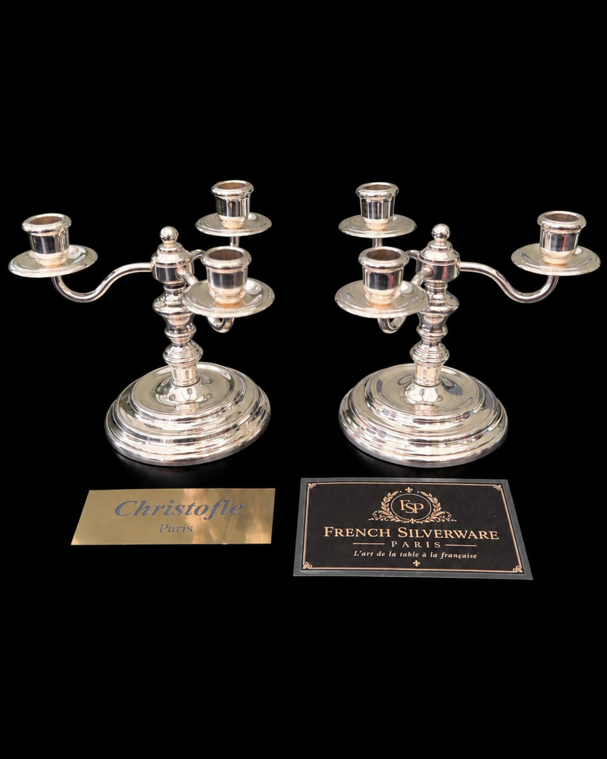 Paire de candélabres Christofle Albi à trois lumières en métal argenté