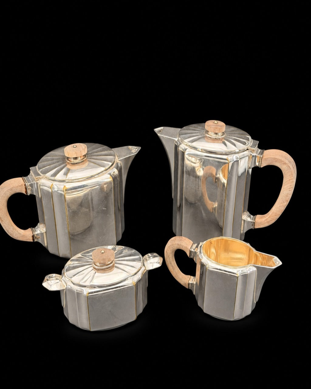 Service à thé et café Gallia Christofle Art déco, quatre pièces en métal argenté et bois