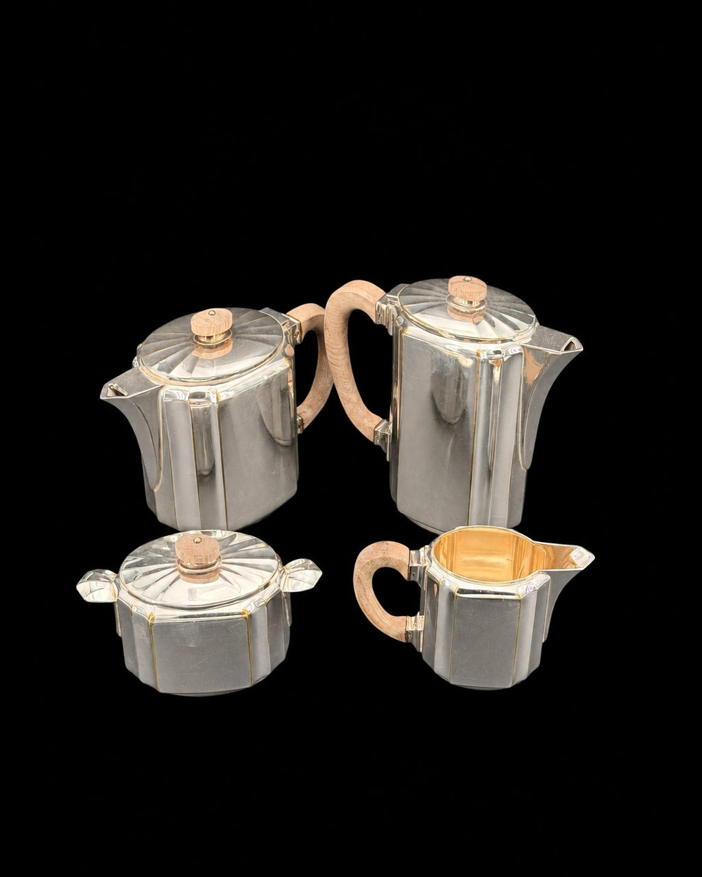 Service à thé et café Gallia Christofle Art déco, quatre pièces en métal argenté et bois