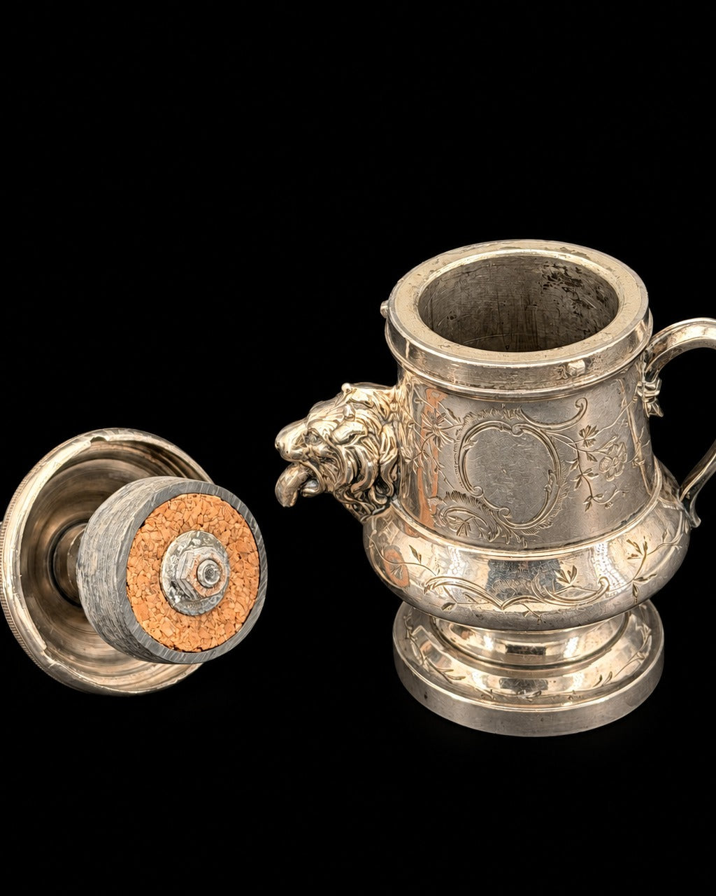Automoutardier breveté B.S.G.D.G., bec en tête de lion, bronze argenté, XIXe siècle