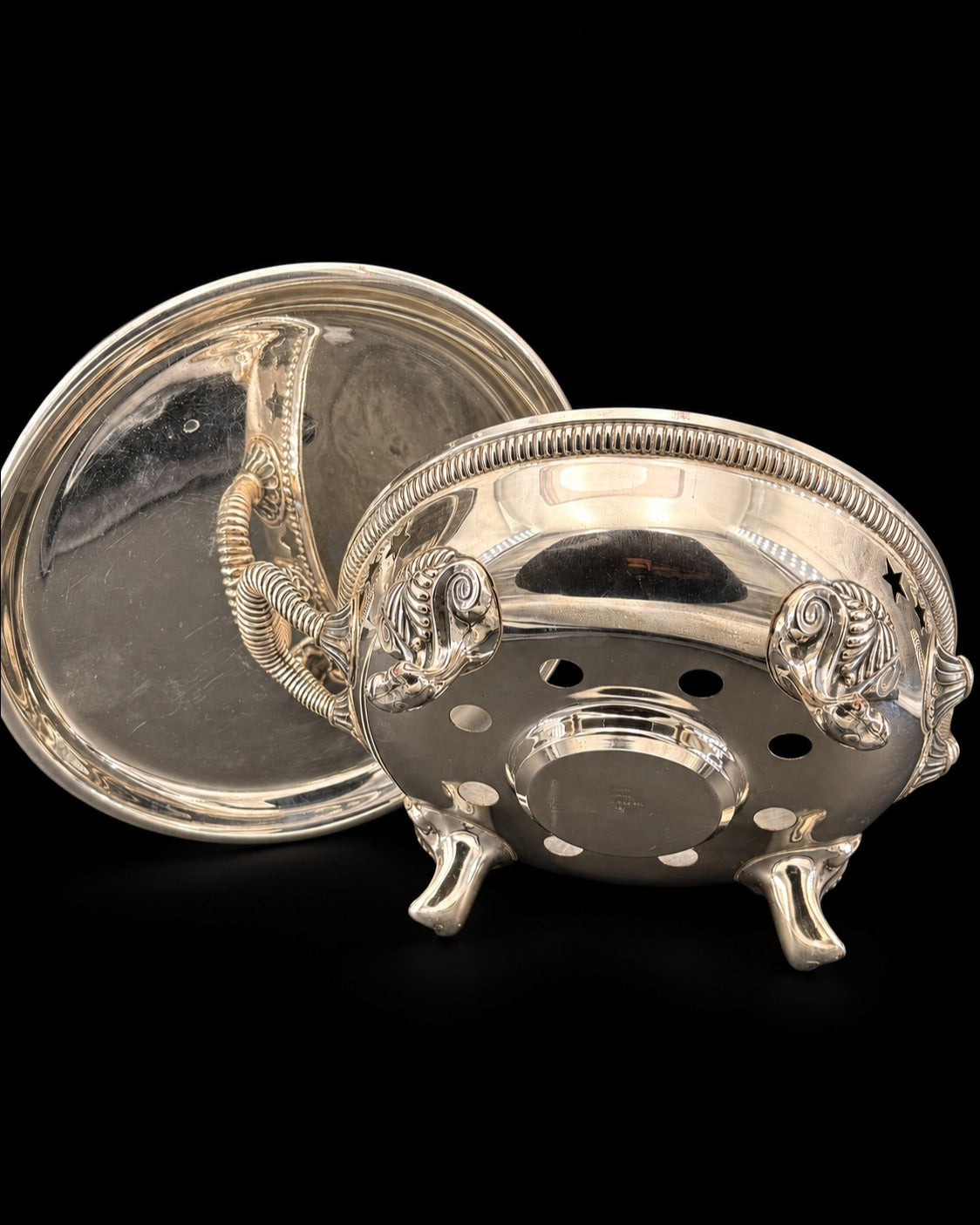 Chauffe-plat Odiot à Paris en métal doublé d'argent, première moitié du XIXe siècle