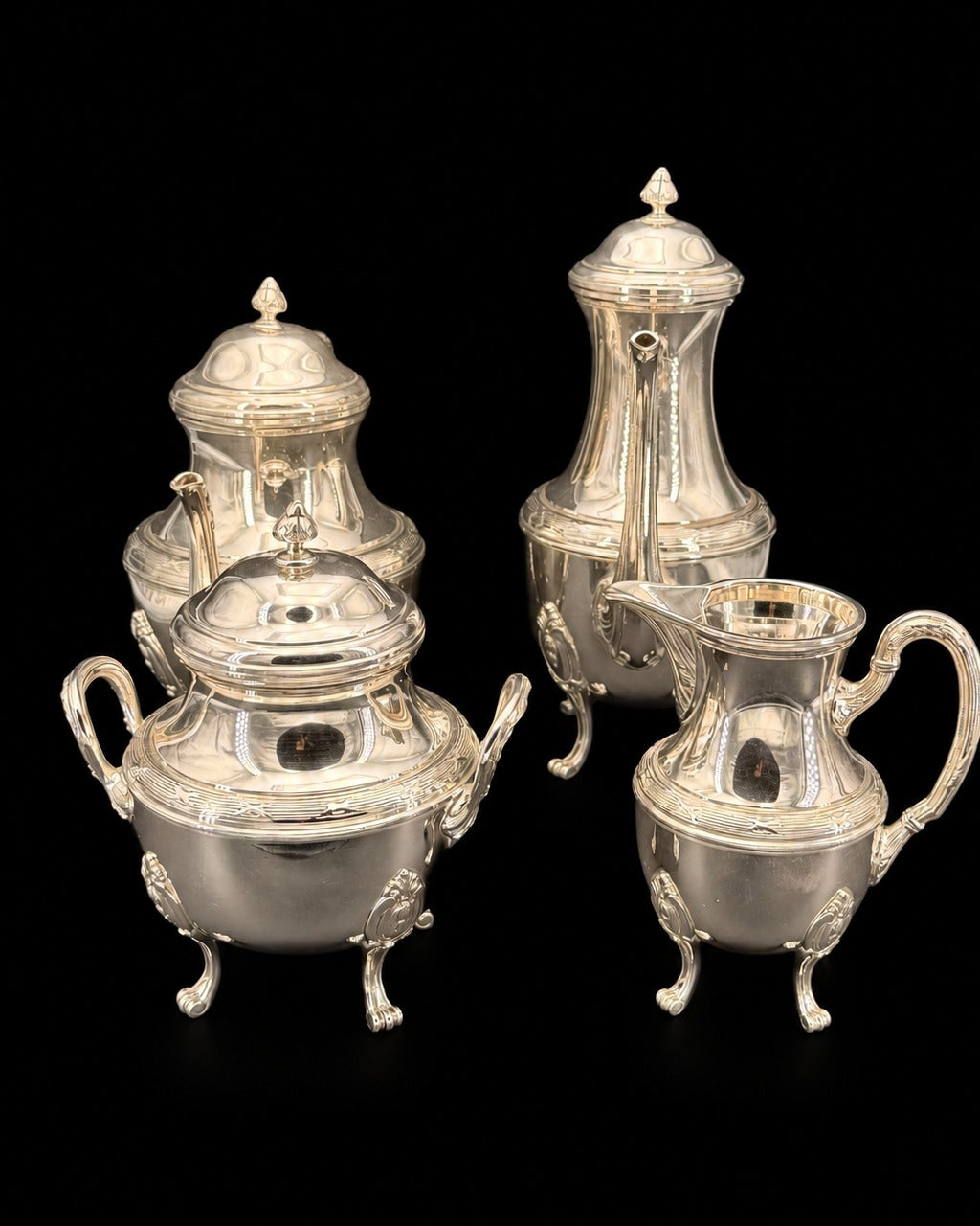 Service à thé et café Orbrille, quatre pièces, style Louis XVI, métal argenté