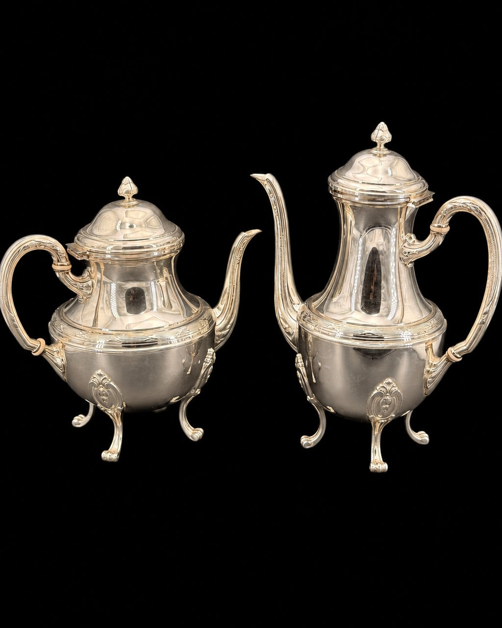 Service à thé et café Orbrille, quatre pièces, style Louis XVI, métal argenté